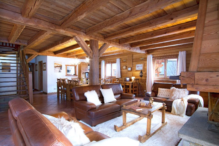 Skier-friendship-travel