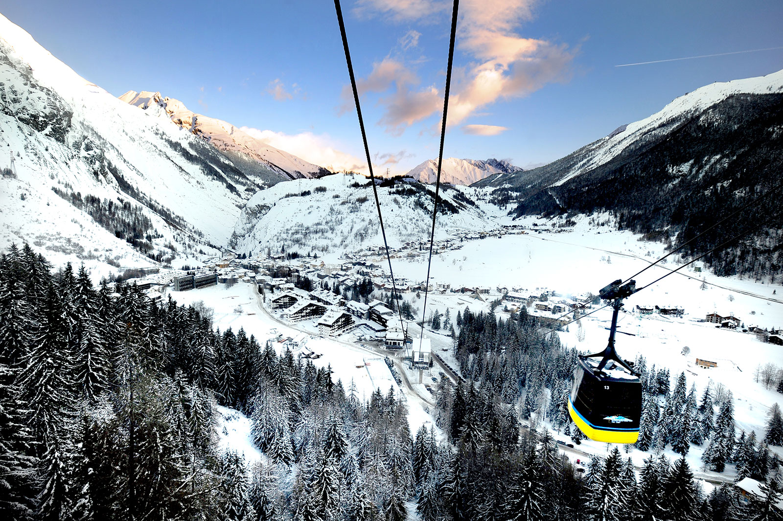 The Boxing Day Bottleneck: Who Leads the Way for Stress-Free Christmas Ski Trips?